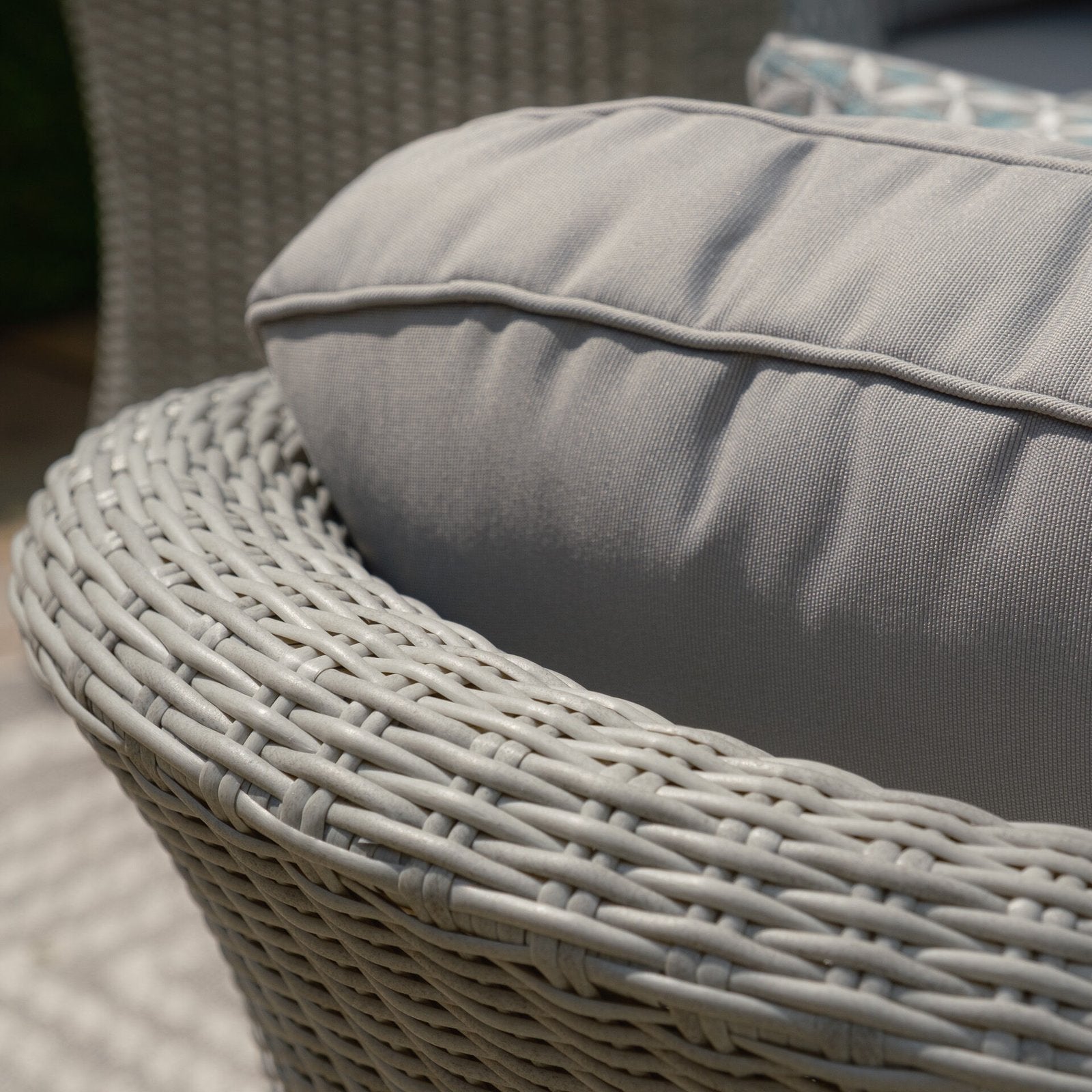 A Oxford Grand ensemble canapé d'angle en rotin avec fauteuil – Ceramic Glass