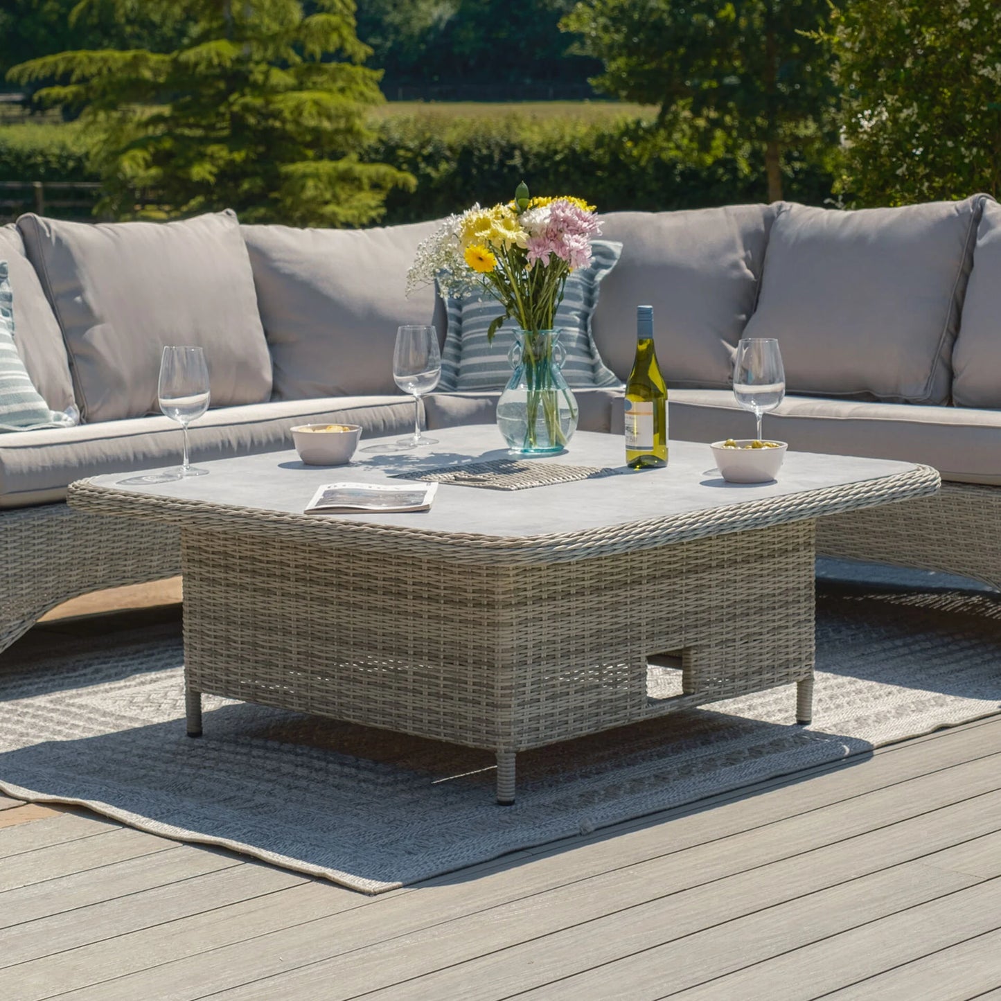 A Oxford Ensemble de canapés en rotin royal en forme de U avec table relevable – Ceramic Glass